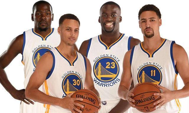 的聚光灯下 的聚光灯下