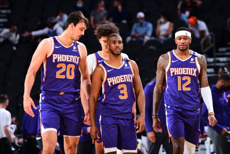 发球压制 发球压制